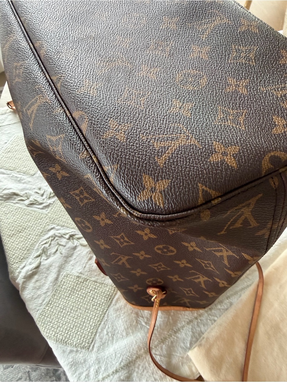 Louis Vuitton Monogram Canvas Neverfull Tote with Red Striped Interior - Picture 12 of 14